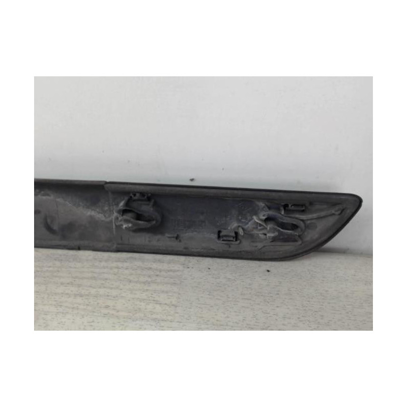 Baguette de porte avant gauche RENAULT SCENIC 2 PHASE 1 d’occasion
