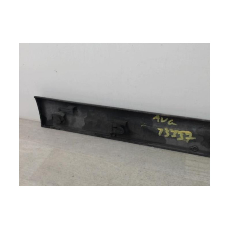 Baguette de porte avant gauche RENAULT SCENIC 2 PHASE 1 d’occasion
