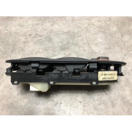 Interrupteur de leve vitre avant gauche TOYOTA AVENSIS 2 PHASE 1 d’occasion