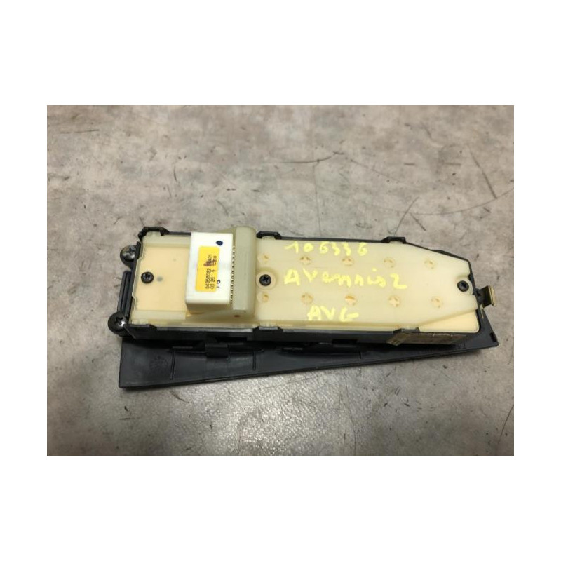Interrupteur de leve vitre avant gauche TOYOTA AVENSIS 2 PHASE 1 d’occasion