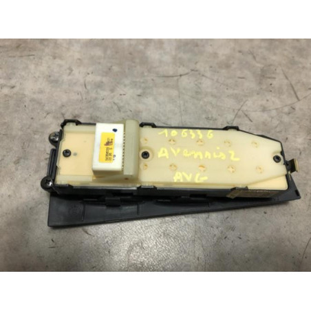 Interrupteur de leve vitre avant gauche TOYOTA AVENSIS 2 PHASE 1 d’occasion