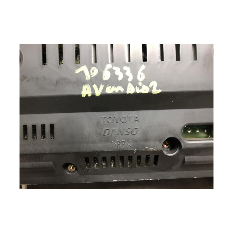 Compteur TOYOTA AVENSIS 2 PHASE 1 d’occasion