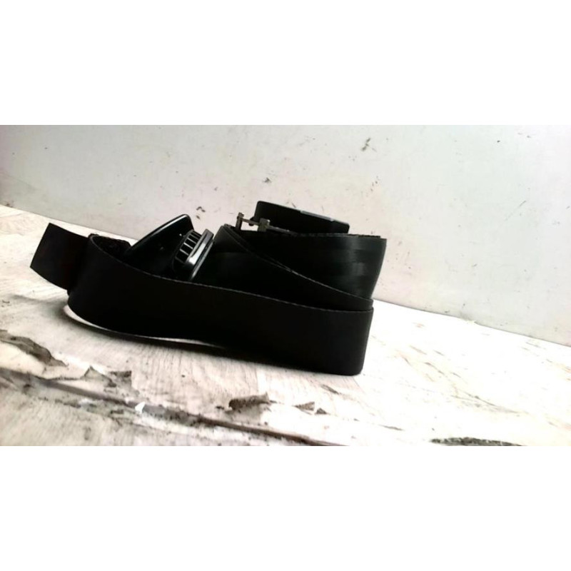 Ceinture avant droit PEUGEOT 407 PHASE 1 BREAK d’occasion