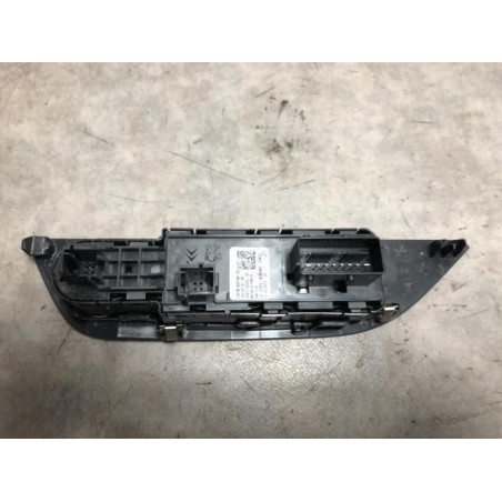 Interrupteur de leve vitre avant gauche PEUGEOT 2008 2 d’occasion