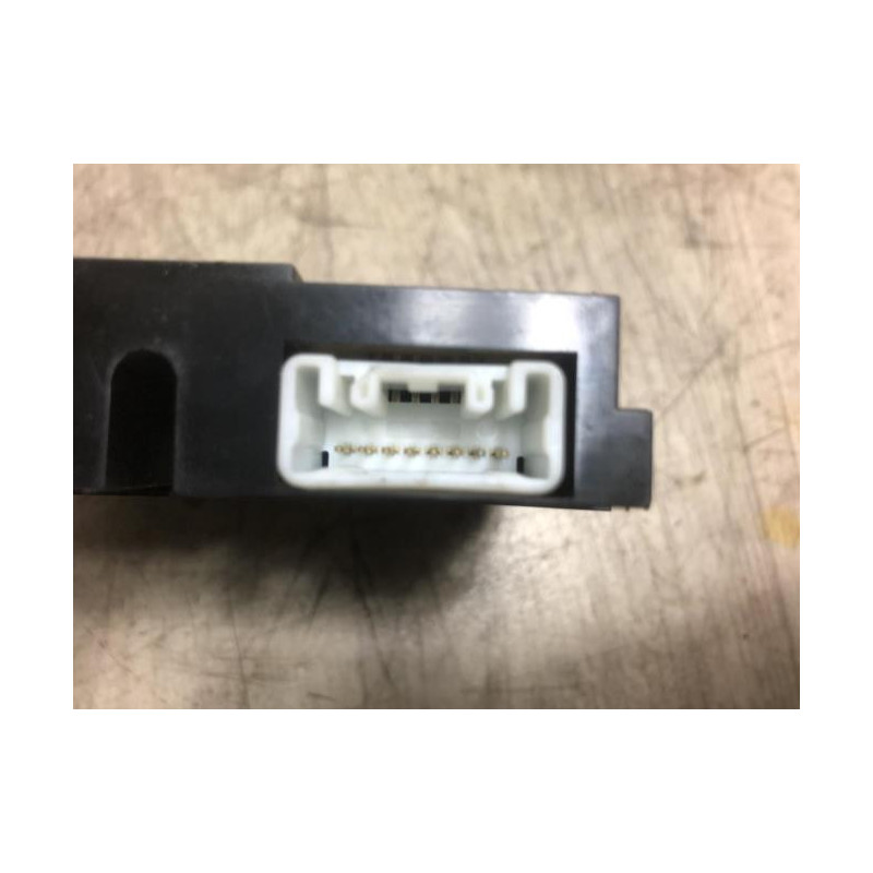 Commande degivrage lunette arriere TOYOTA AVENSIS 2 PHASE 1 d’occasion