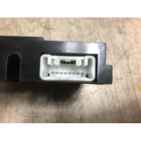 Commande degivrage lunette arriere TOYOTA AVENSIS 2 PHASE 1 d’occasion