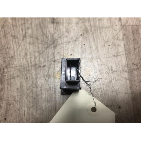 Bouton/Interrupteur TOYOTA AVENSIS 2 PHASE 1 d’occasion