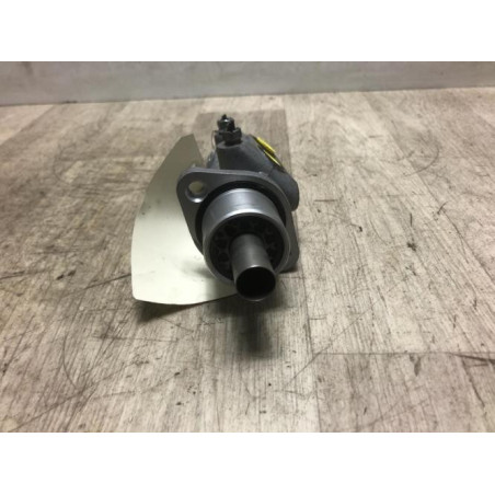 Maitre cylindre (freinage) RENAULT TWINGO 2 PHASE 2 d’occasion