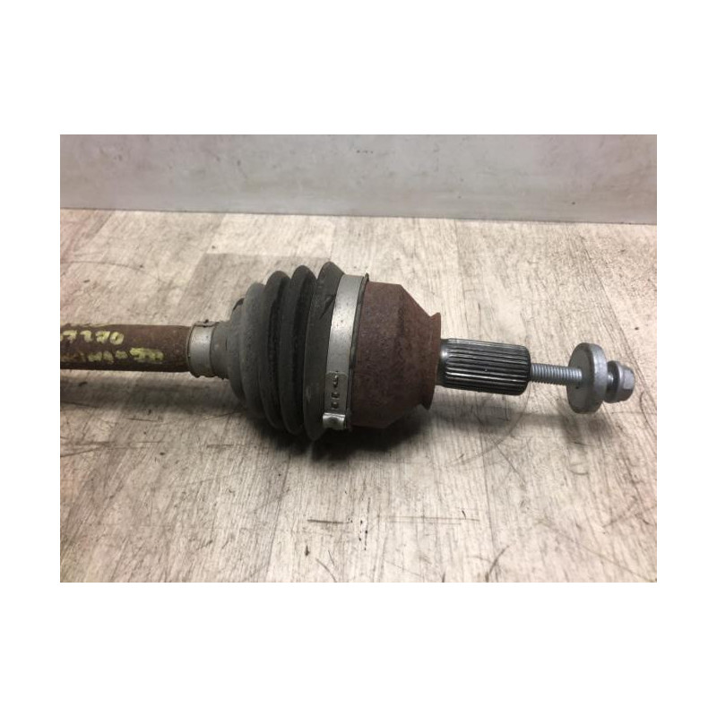 Cardan arriere gauche (transmission) RENAULT TWINGO 3 PHASE 1 d’occasion