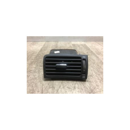 Aerateur tableau de bord avant droit TOYOTA AVENSIS 2 PHASE 1 d’occasion