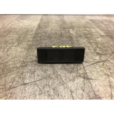 Eclairage de plaque PEUGEOT  d’occasion