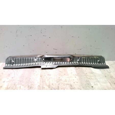 Revetement PEUGEOT 407 PHASE 1 BREAK d’occasion