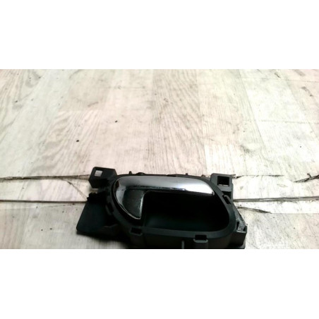 Poignee interieur arriere droit PEUGEOT 407 PHASE 1 BREAK d’occasion