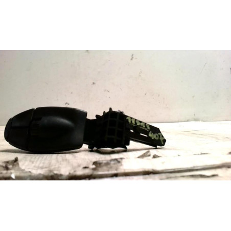 Commande autoradio PEUGEOT 407 PHASE 1 BREAK d’occasion
