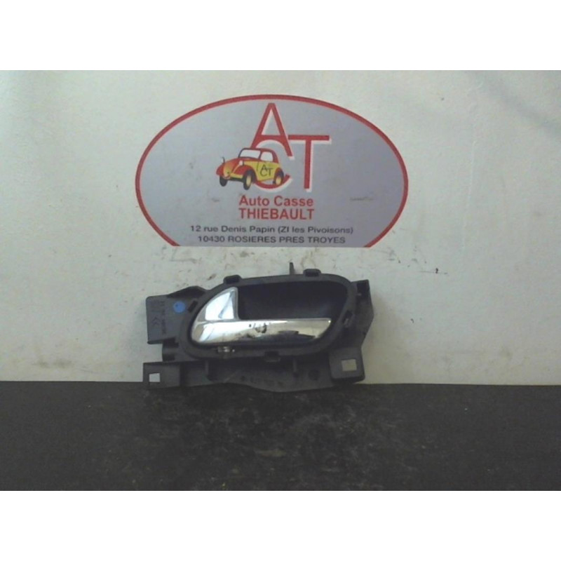 Poignee interieur avant gauche PEUGEOT 407 PHASE 1 d’occasion