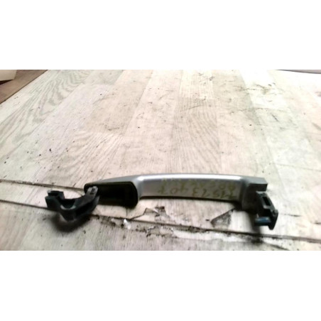 Poignee porte avant gauche PEUGEOT 407 PHASE 1 BREAK d’occasion