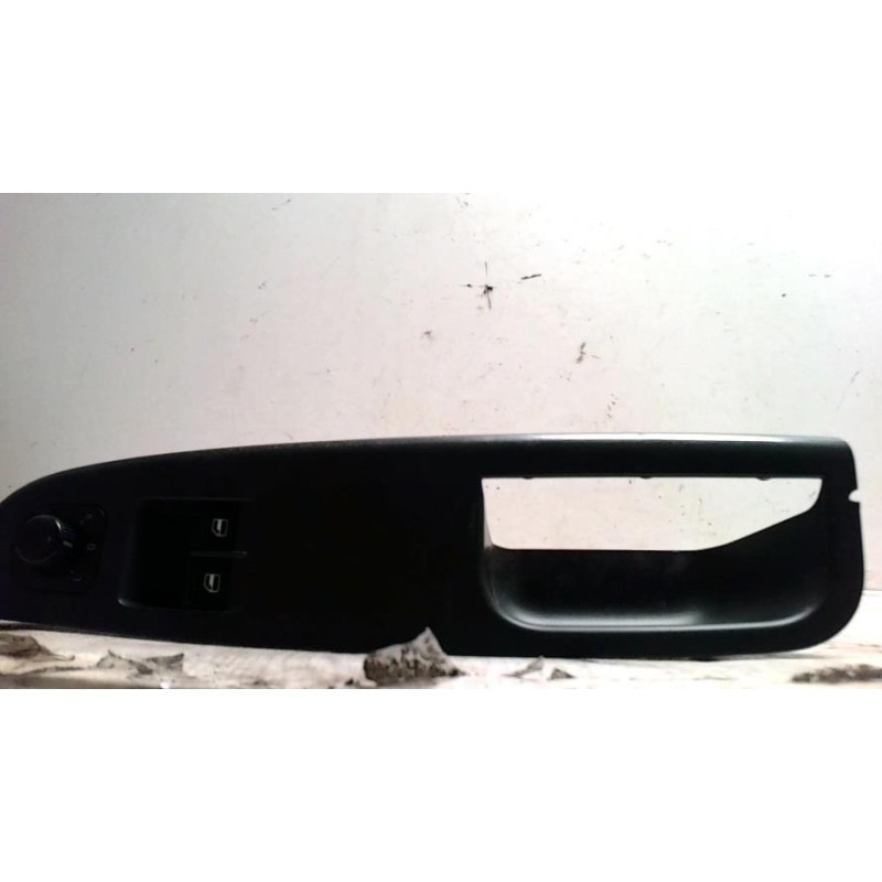 Interrupteur de leve vitre avant gauche VOLKSWAGEN GOLF 5 d’occasion