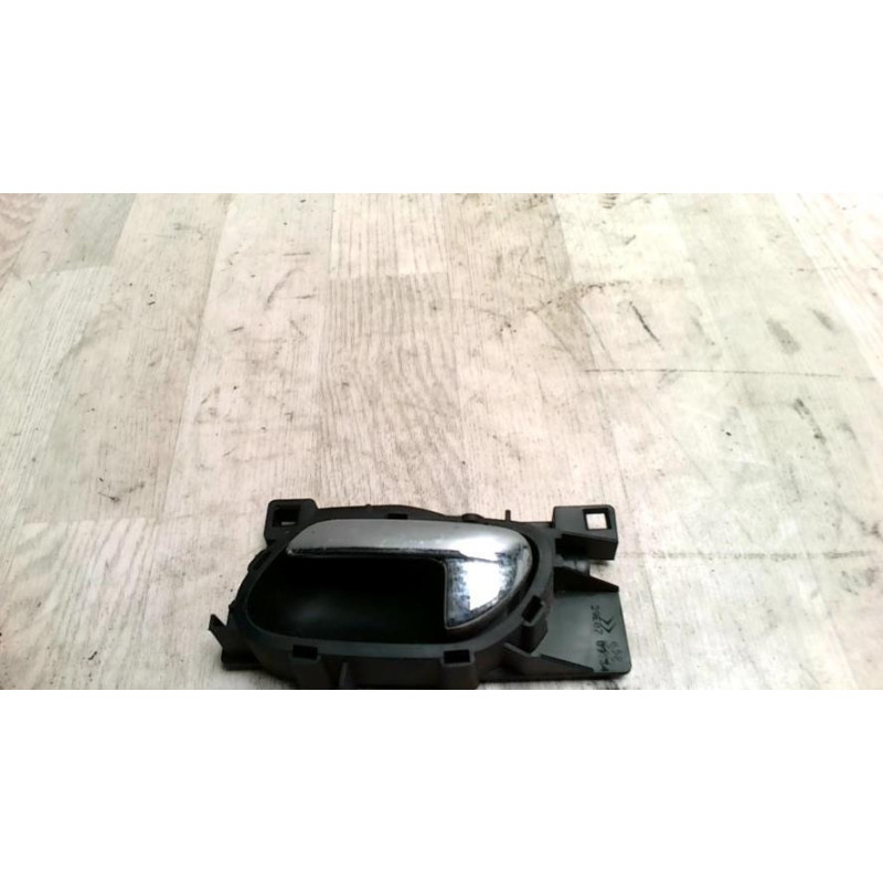 Poignee interieur arriere gauche PEUGEOT 407 PHASE 1 BREAK d’occasion