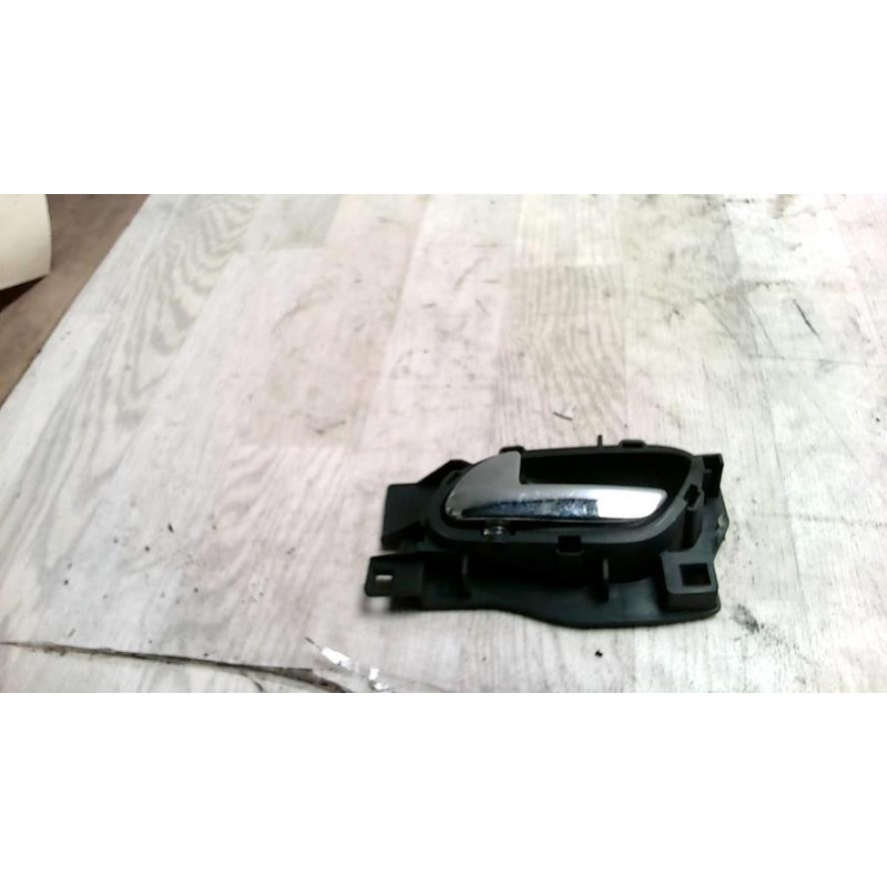 Poignee interieur arriere gauche PEUGEOT 407 PHASE 1 BREAK d’occasion