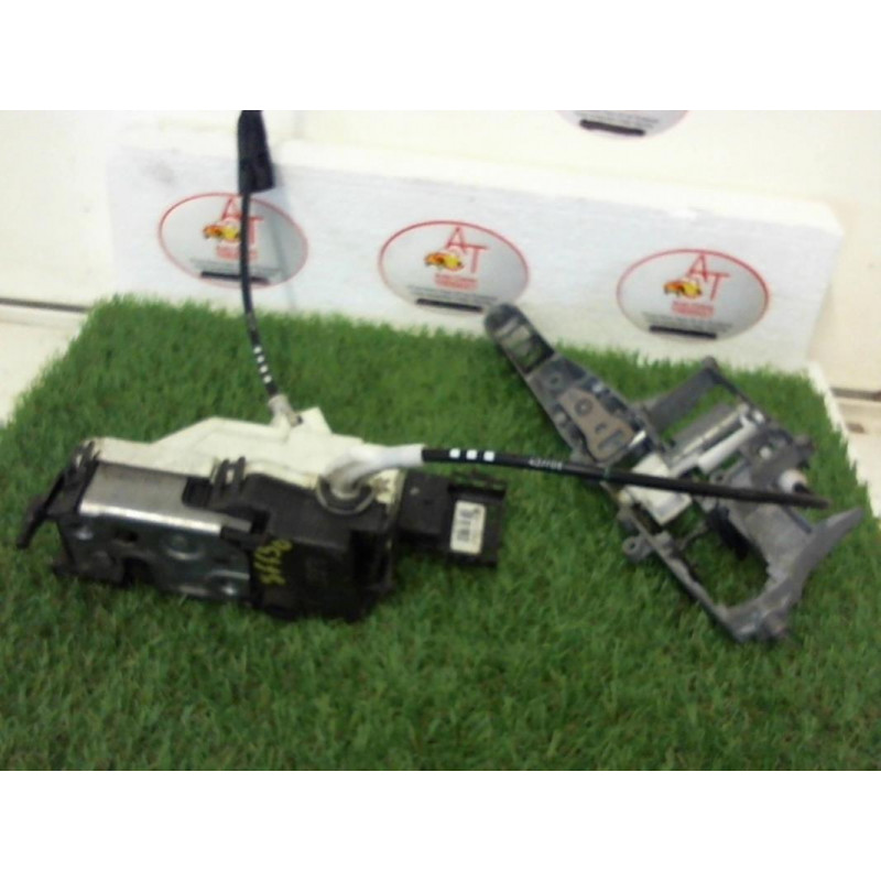 Serrure avant droit PEUGEOT 308 BERLINE (4A/C) HDI d’occasion