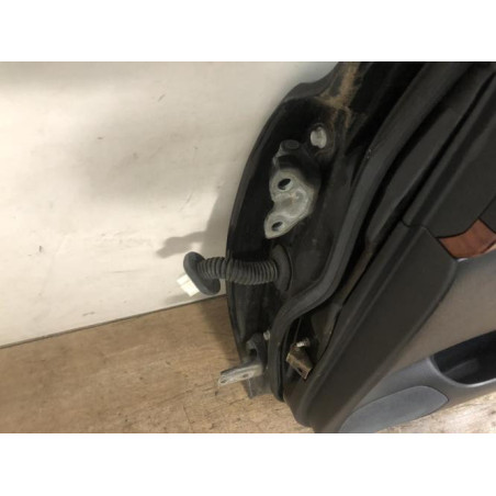 Porte arriere droit TOYOTA AVENSIS 2 PHASE 1 d’occasion