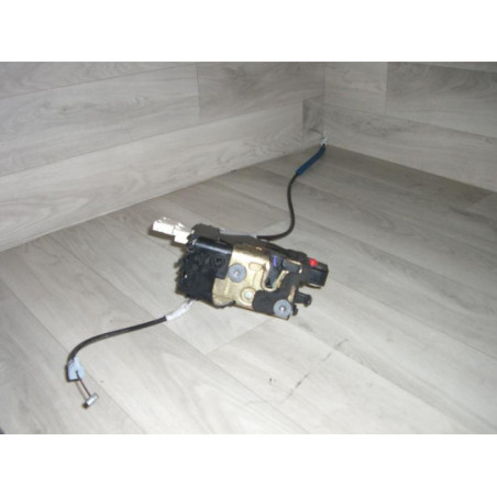 Serrure arriere droit PEUGEOT 407 PHASE 1 d’occasion