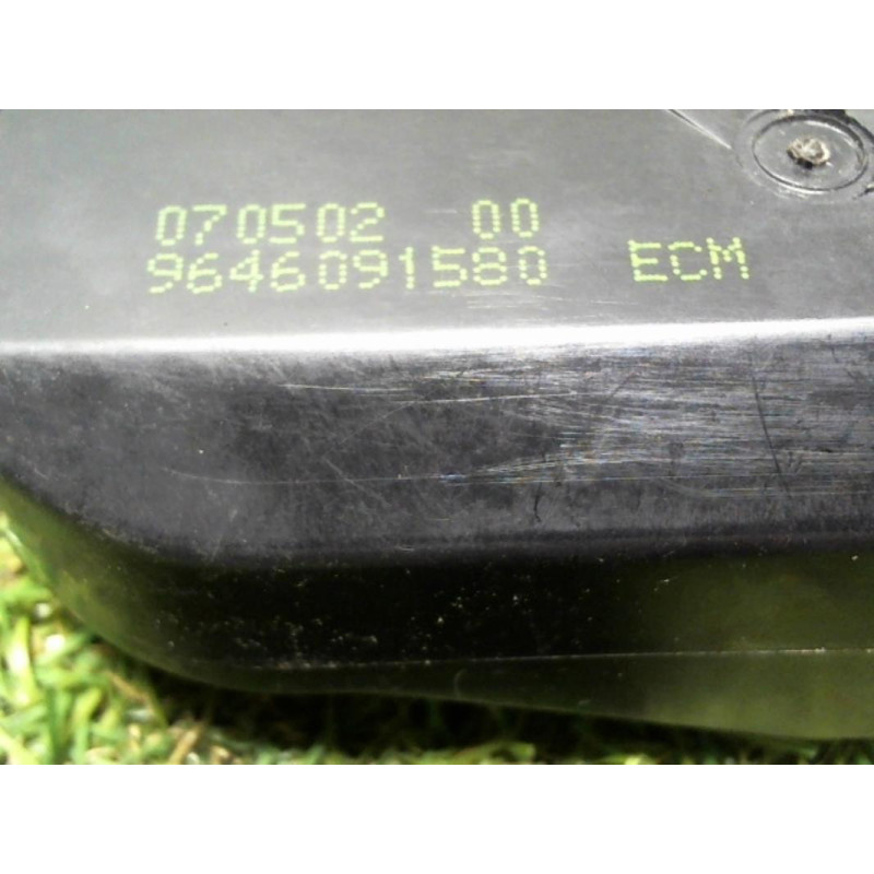 Serrure de hayon CITROEN C3 1 PHASE 1 d’occasion