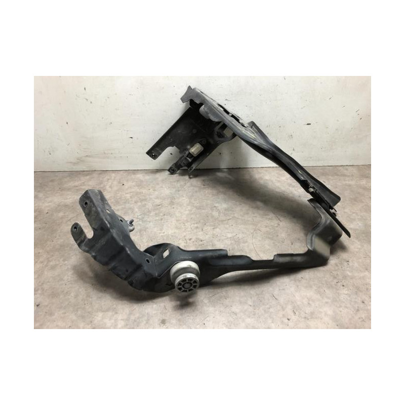 Support de phare gauche (tôle) MERCEDES CLASSE E 211 PHASE 1 d’occasion