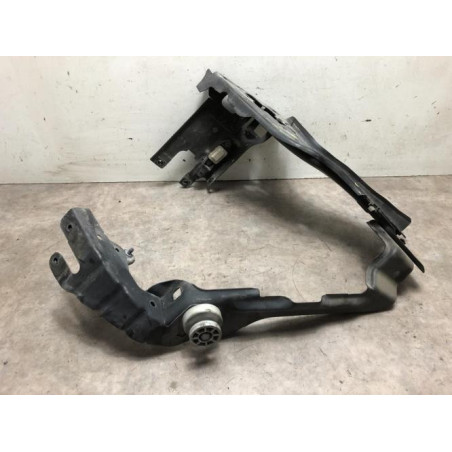 Support de phare gauche (tôle) MERCEDES CLASSE E 211 PHASE 1 d’occasion