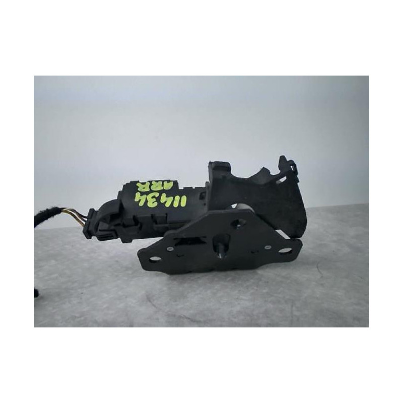Serrure de hayon AUDI A4 2 AVANT PHASE 2 BREAK d’occasion
