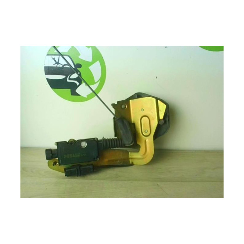 Serrure de porte laterale gauche PEUGEOT 807 d’occasion