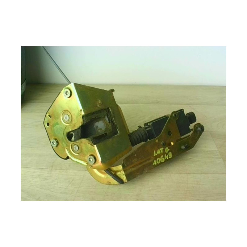 Serrure de porte laterale gauche PEUGEOT 807 d’occasion