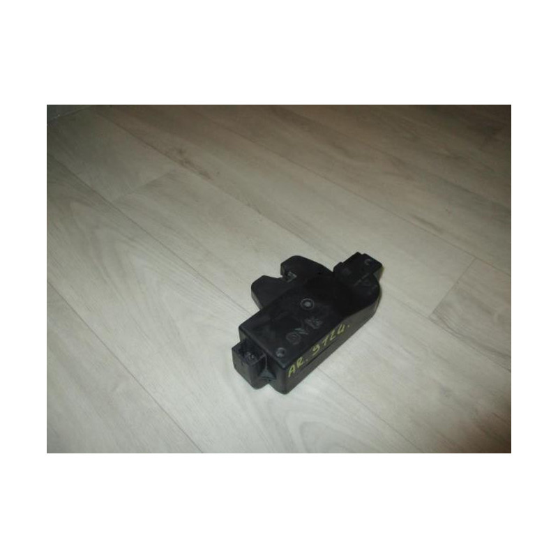 Serrure de hayon PEUGEOT 307 PHASE 1 d’occasion