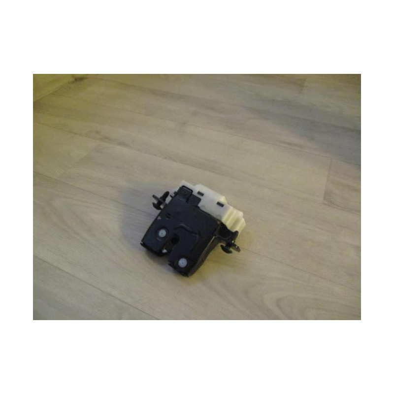 Serrure de hayon RENAULT  d’occasion