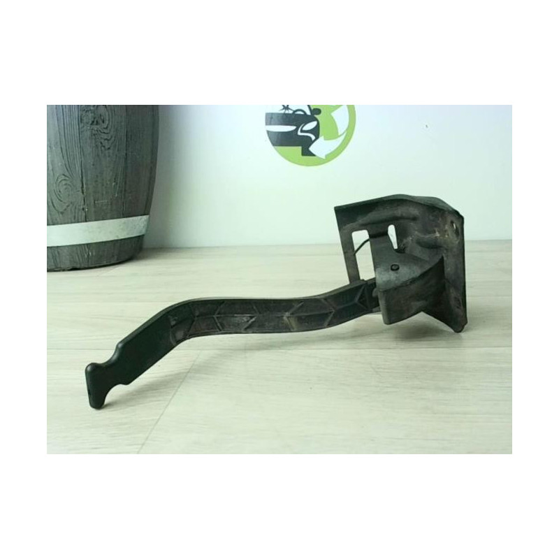 Poignee d'ouverture de capot RENAULT MEGANE 2 PHASE 2 d’occasion