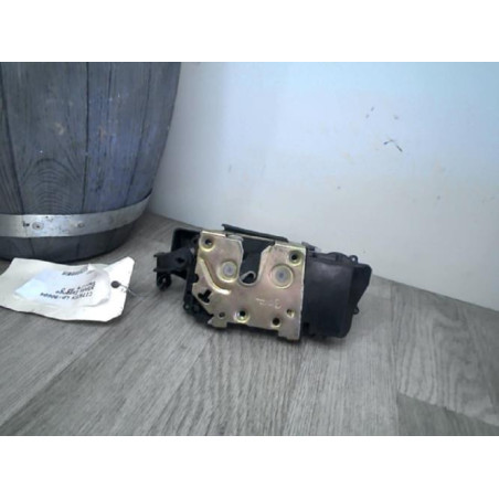 Serrure arriere droit CITROEN XSARA PHASE 1 BREAK d’occasion