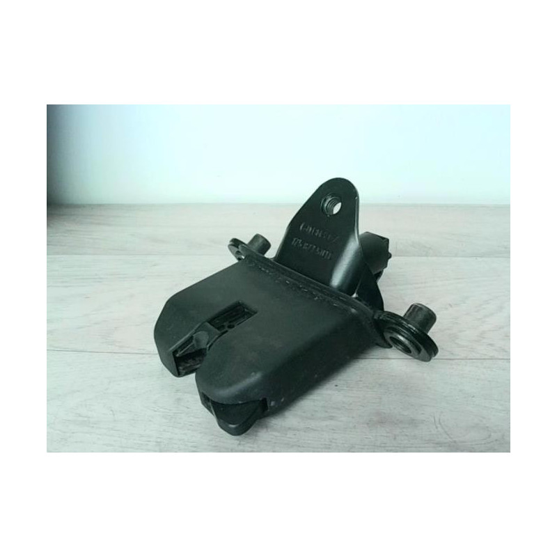 Serrure de coffre SKODA OCTAVIA 2 PHASE 1 d’occasion