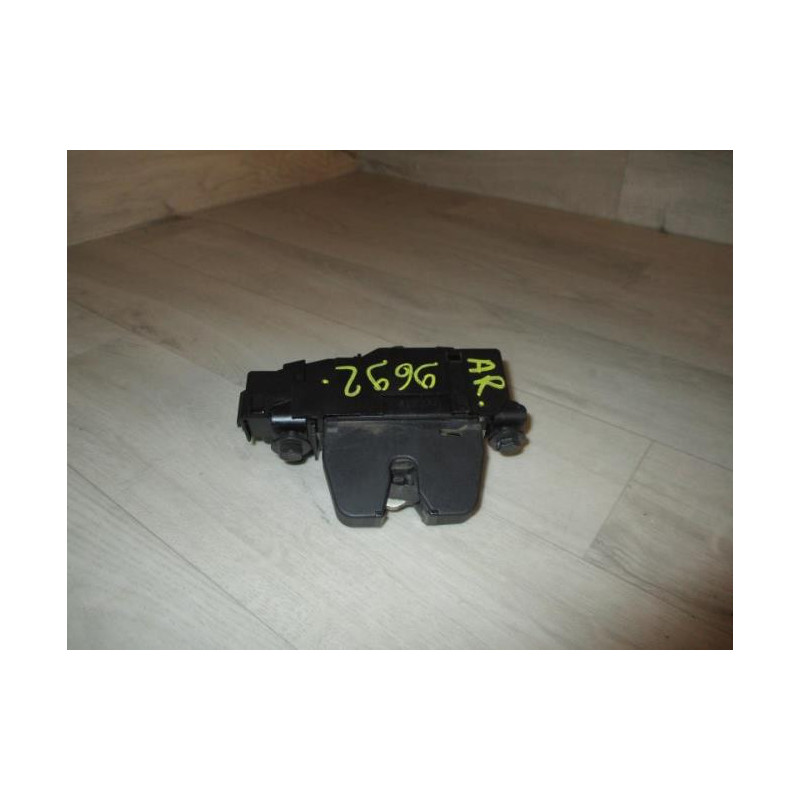 Serrure de hayon CITROEN C4 2 PHASE 1 d’occasion