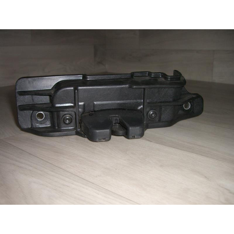 Serrure de hayon CITROEN C2 PHASE 1 d’occasion