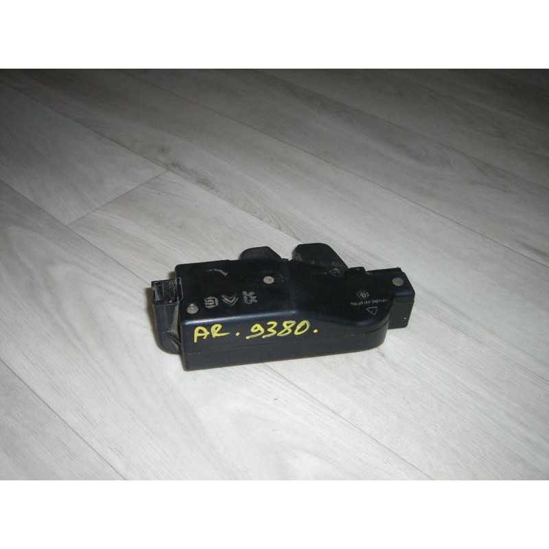 Serrure de hayon CITROEN C3 1 PHASE 1 d’occasion
