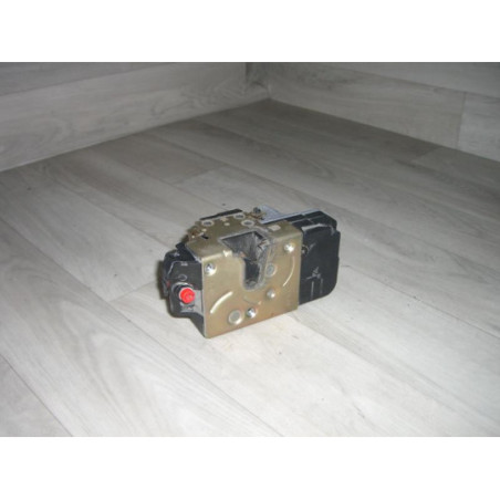 Serrure arriere droit PEUGEOT 206 PHASE 1 d’occasion