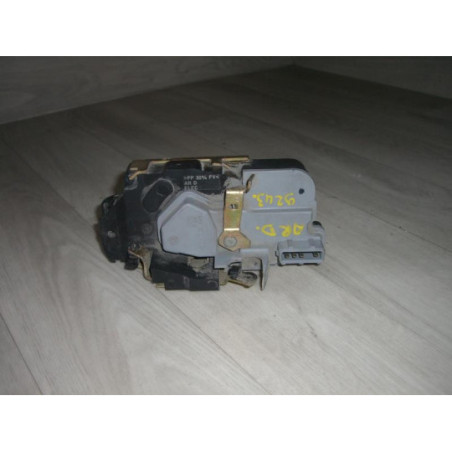 Serrure arriere droit PEUGEOT 206 PHASE 1 d’occasion