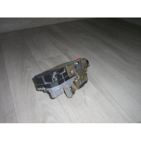 Serrure arriere droit PEUGEOT 206 PHASE 1 d’occasion