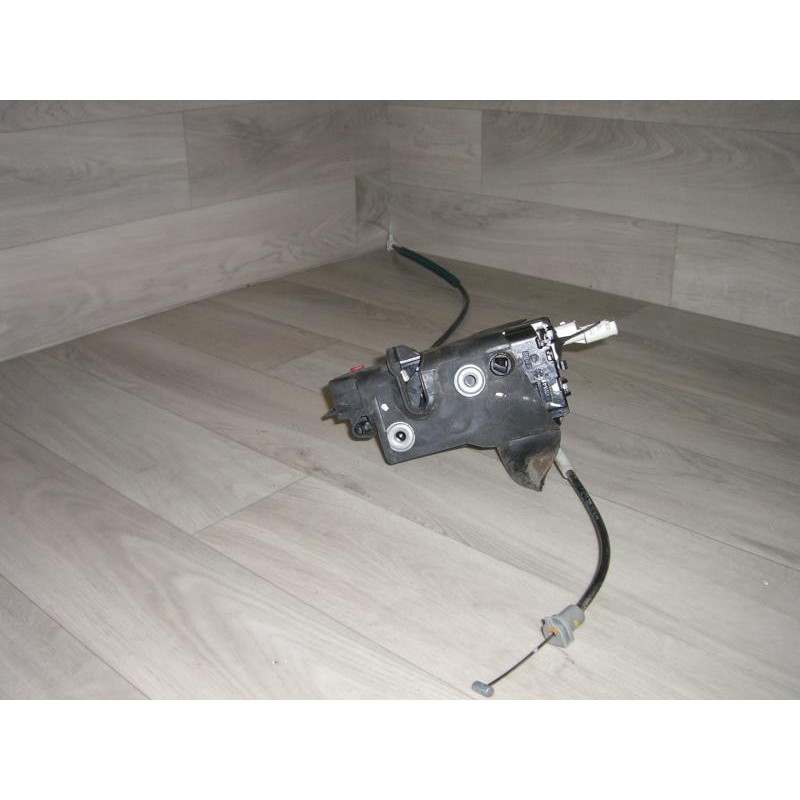 Serrure arriere gauche PEUGEOT 407 PHASE 1 d’occasion