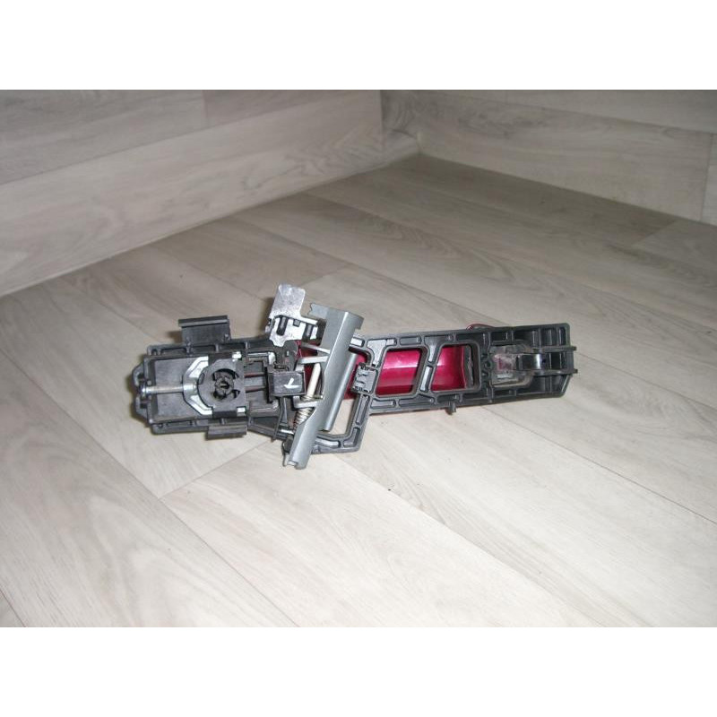 Poignee porte arriere gauche FORD FIESTA 6 PHASE 1 d’occasion