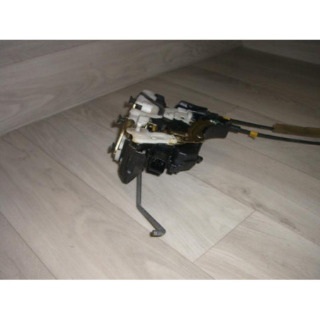 Serrure arriere gauche MITSUBISHI GRANDIS d’occasion