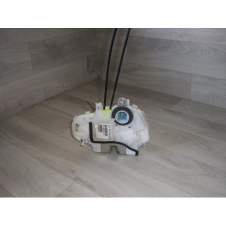 Serrure arriere droit HONDA CIVIC 7 PHASE 1 d’occasion