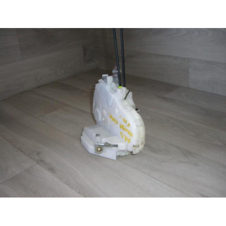 Serrure arriere droit HONDA CIVIC 7 PHASE 1 d’occasion