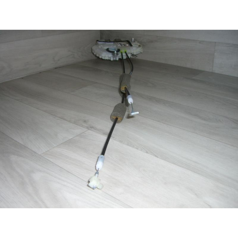 Serrure arriere droit HONDA CIVIC 7 PHASE 1 d’occasion