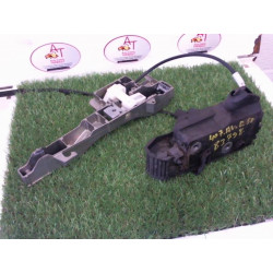 Serrure avant droit PEUGEOT 407  BERLINE (6D) HDI d’occasion